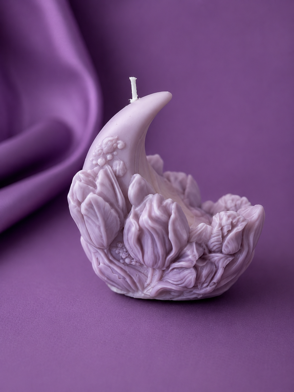 Lunaria Bloom luxury soy and beeswax sculptural candle with elegant floral design by My Melodys Candles